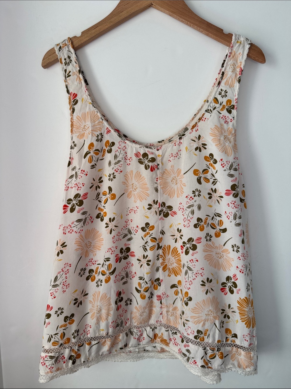 Melrose and Market Cream Floral Scoop Neck Tank Top Size XS